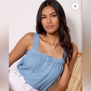 Evereve Emerson Chambray Top